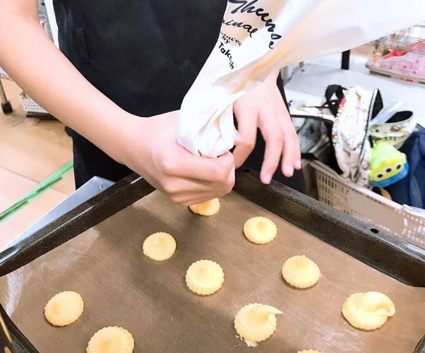 大分市のパン屋 Little Salt 教室やカフェも行っています