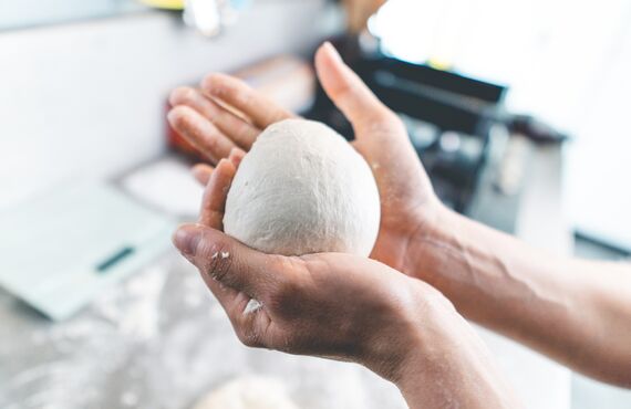 完成済みの生地の卸売を行ってきたという確かな実績がございます | 大分市のパン屋・Little Salt